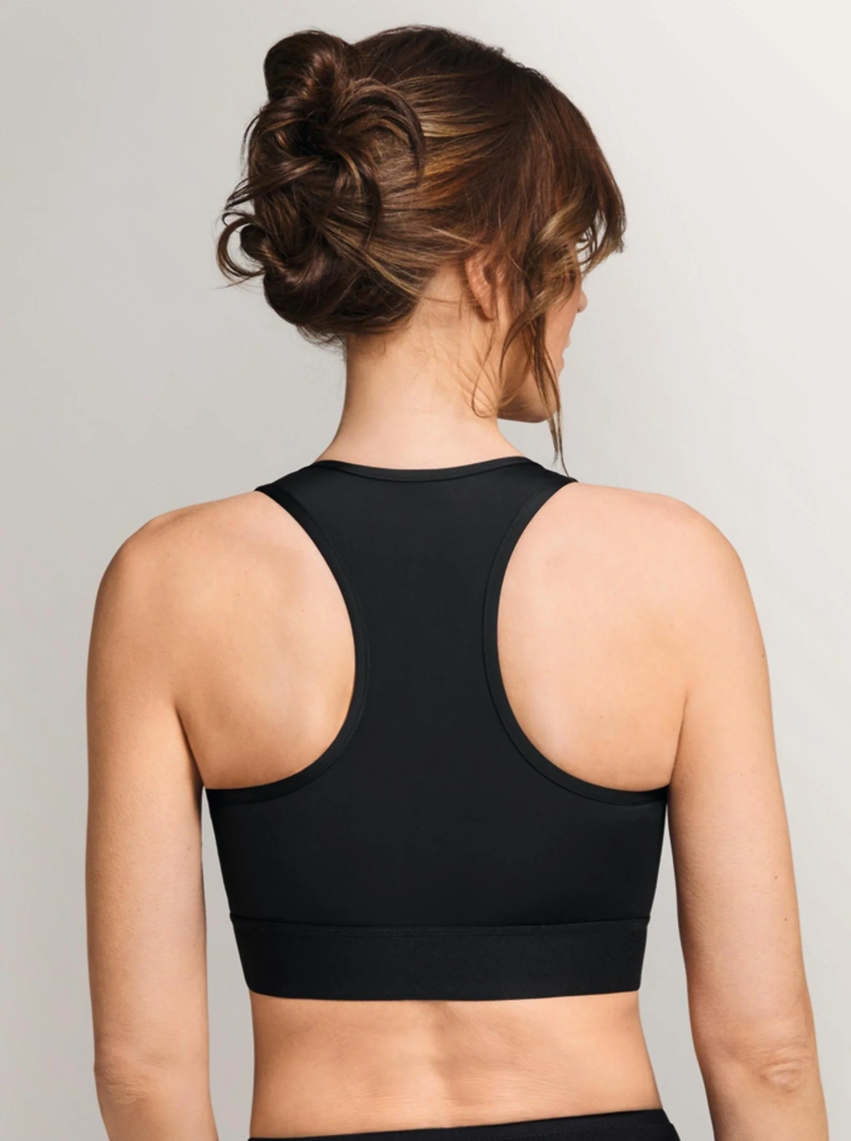 Amoena Gloria Wire Free Mastectomy Sports Bra - Black - Image 2